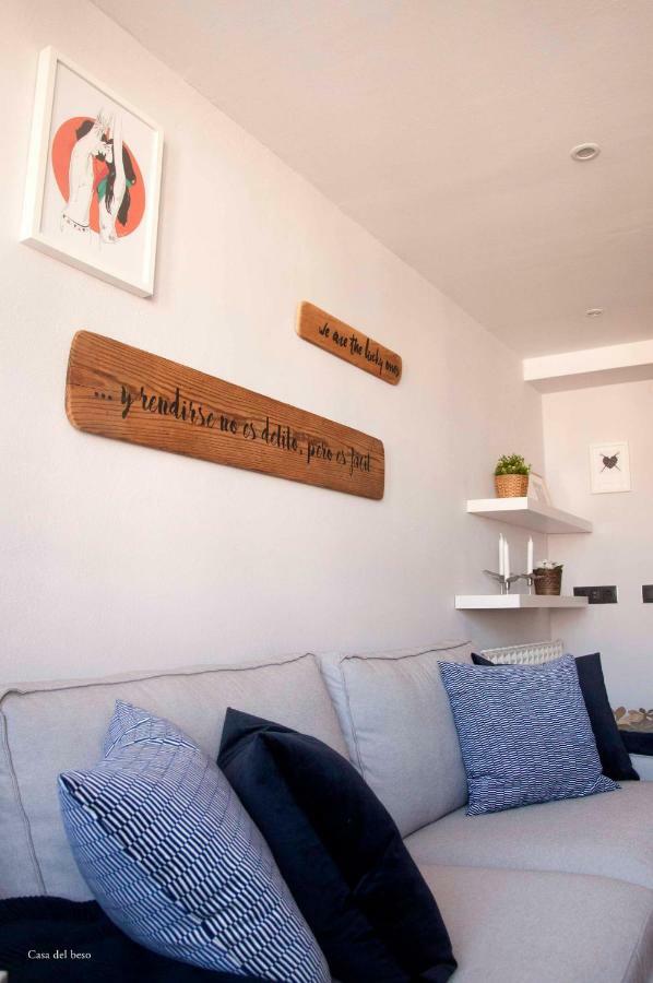 Casa Del Beso Apartment Luarca Luaran gambar